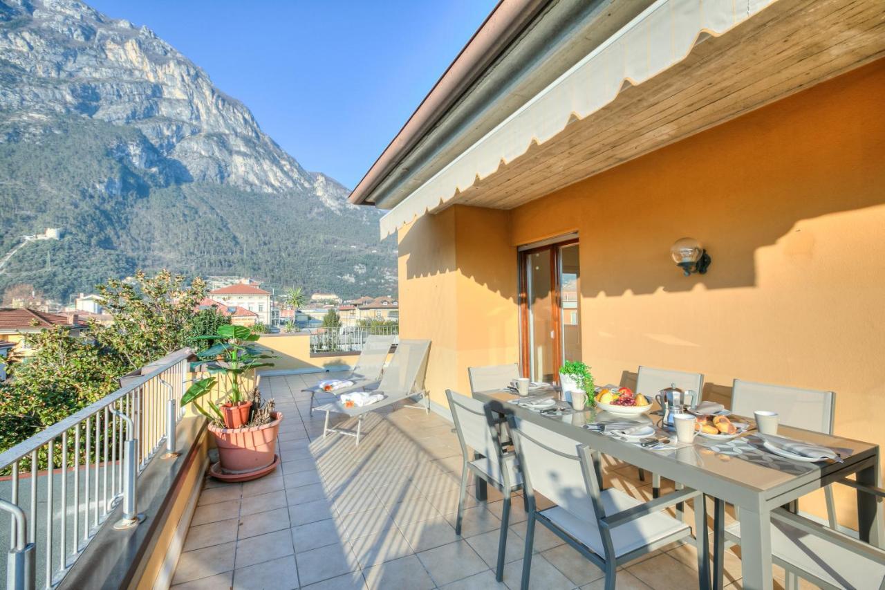 Antares150M From The Lake - Happy Rentals Riva del Garda Dış mekan fotoğraf